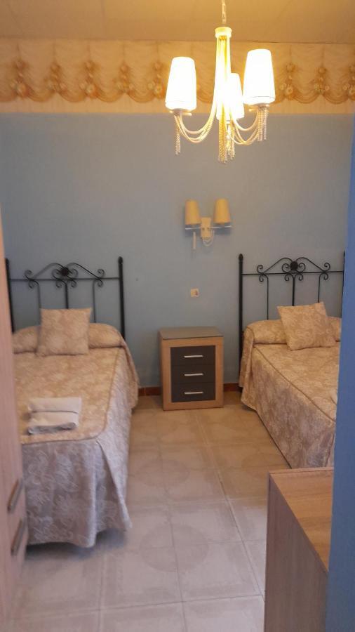 Hostal Costa De La Luz Chipiona Esterno foto